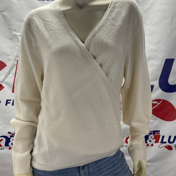 Naadan- best seller from the “Soft Collection. Ladies wrap blouse, cashmere - Picture 2 of 6